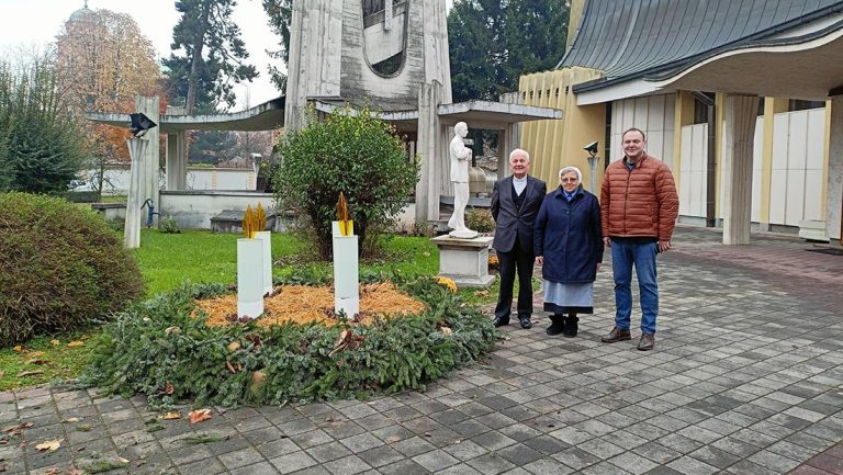 ADVENT U BANJOJ LUCI