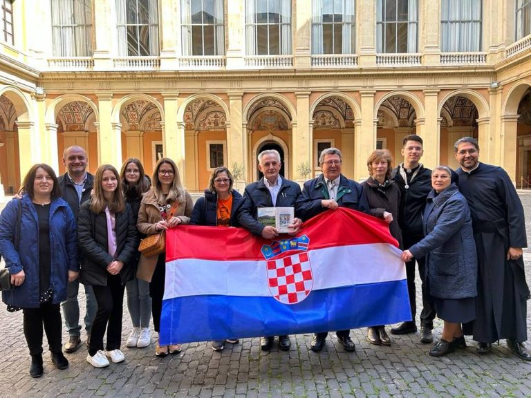 SURADNJA REDOVNIČKIH ZAJEDNICA – BOGATSTVO ZA OPĆU CRKVU